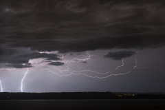 Orage sur le lac